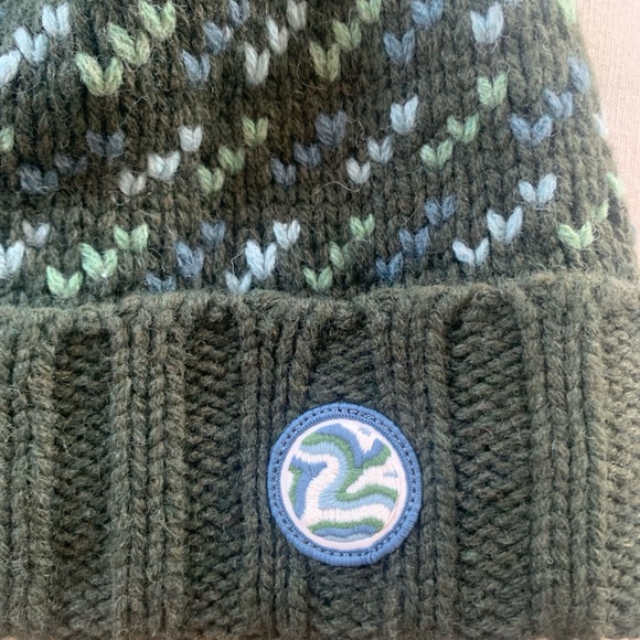 Patagonia Fair Isle Wool Pom Beanie | Winter Ski Nordic Hat - Picture 2 of 4